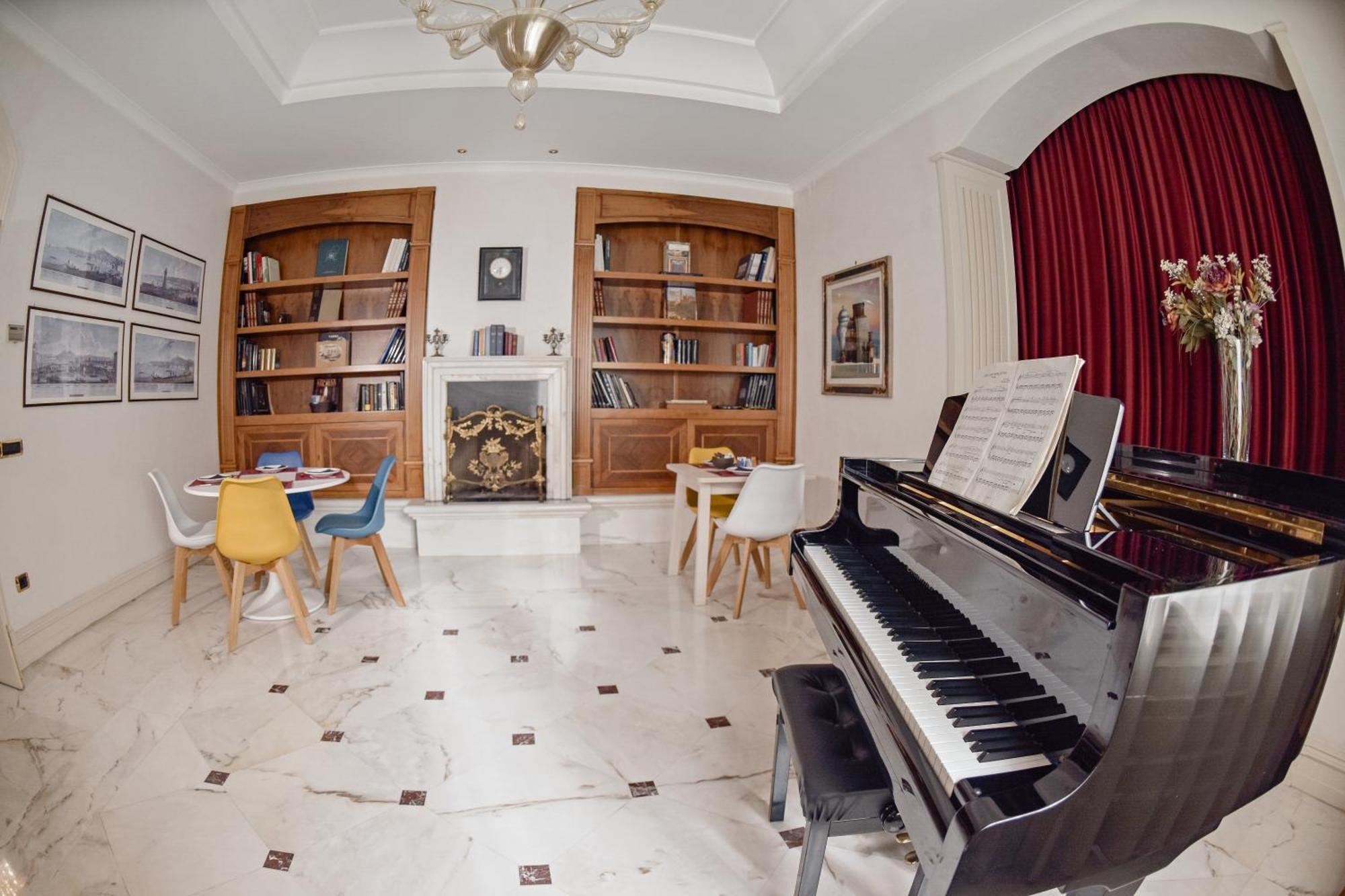 Al Centro Luxury Home Казерта Экстерьер фото