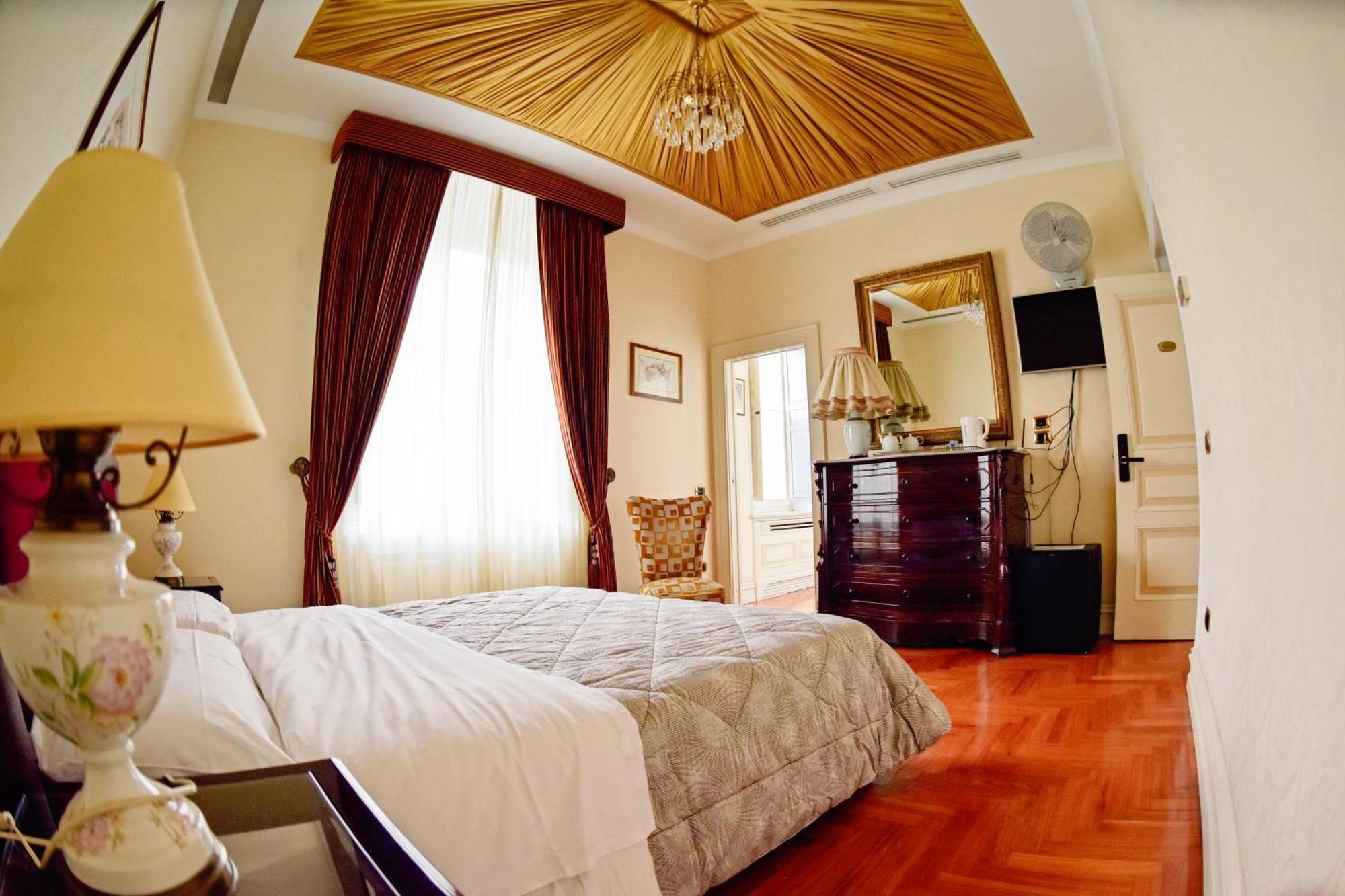 Al Centro Luxury Home Казерта Экстерьер фото